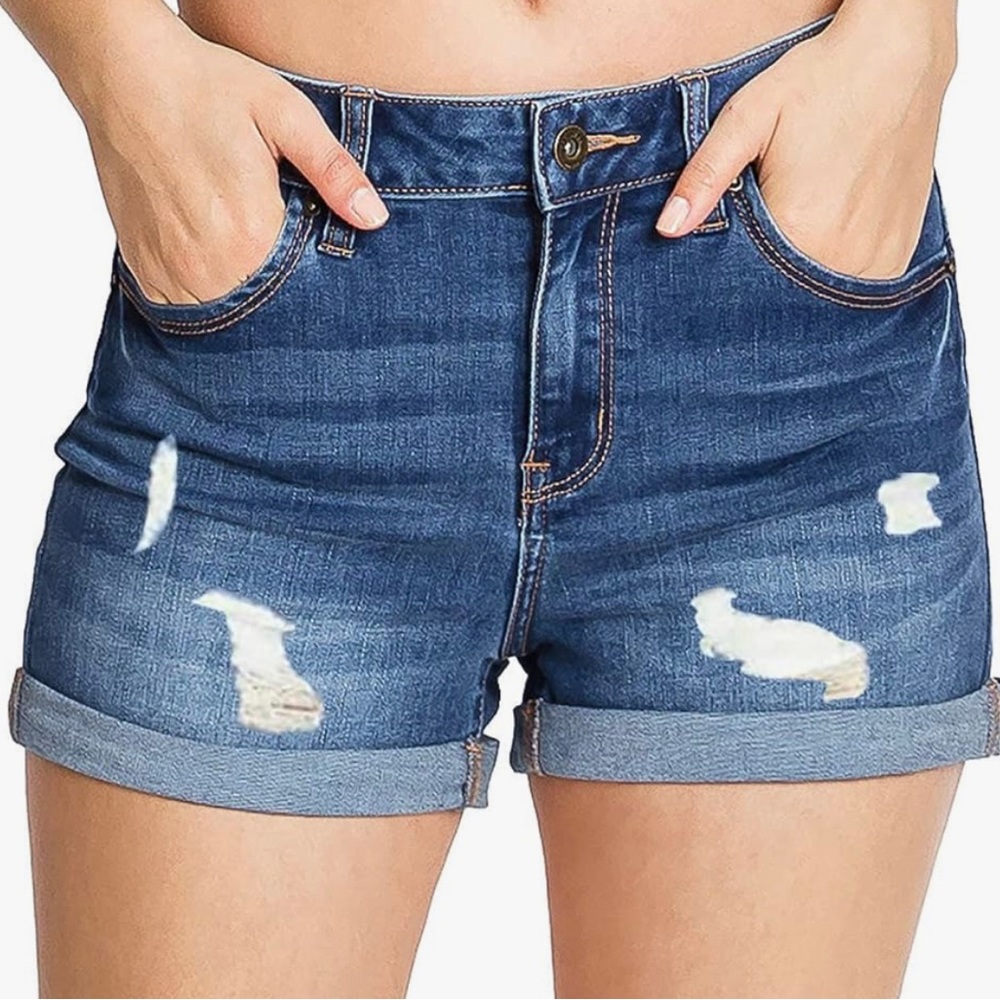 Tengo distressed denim short